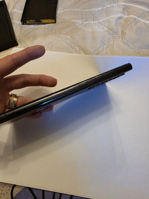 Vând telefon samsung s23 ultra phantom black