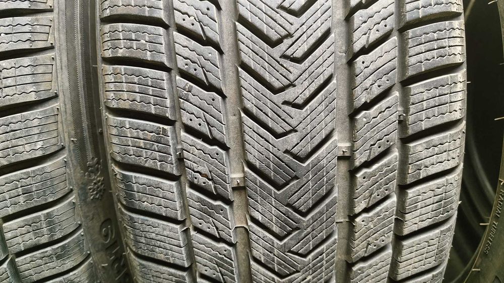 4 броя зимни гуми 225/45 R19 Gripmax SuperGripPro Winter на 500км