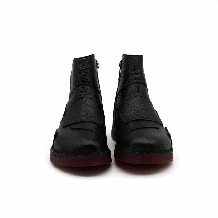 Дамски черни боти от естествена кожа с декоративни панели