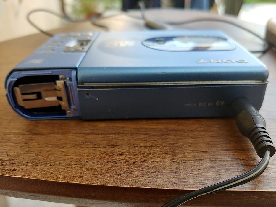 Sony MZ-R35 minidisc recorder Kenwood Aiwa Panasonic Sharp JVC Sanyo