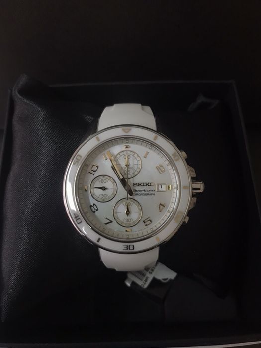 Дамски часовник Seiko Sportura Chronograph Ceramic White Dial