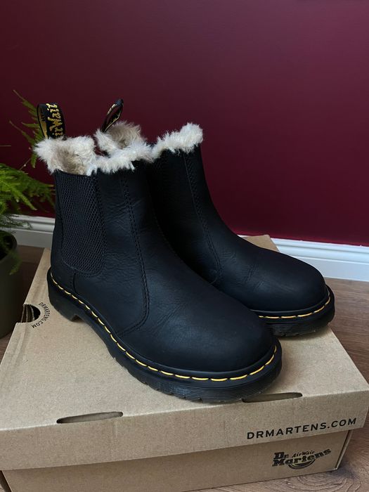 Намалени! Dr. Martens 2976 Leonore Faux Fur боти, 38 размер