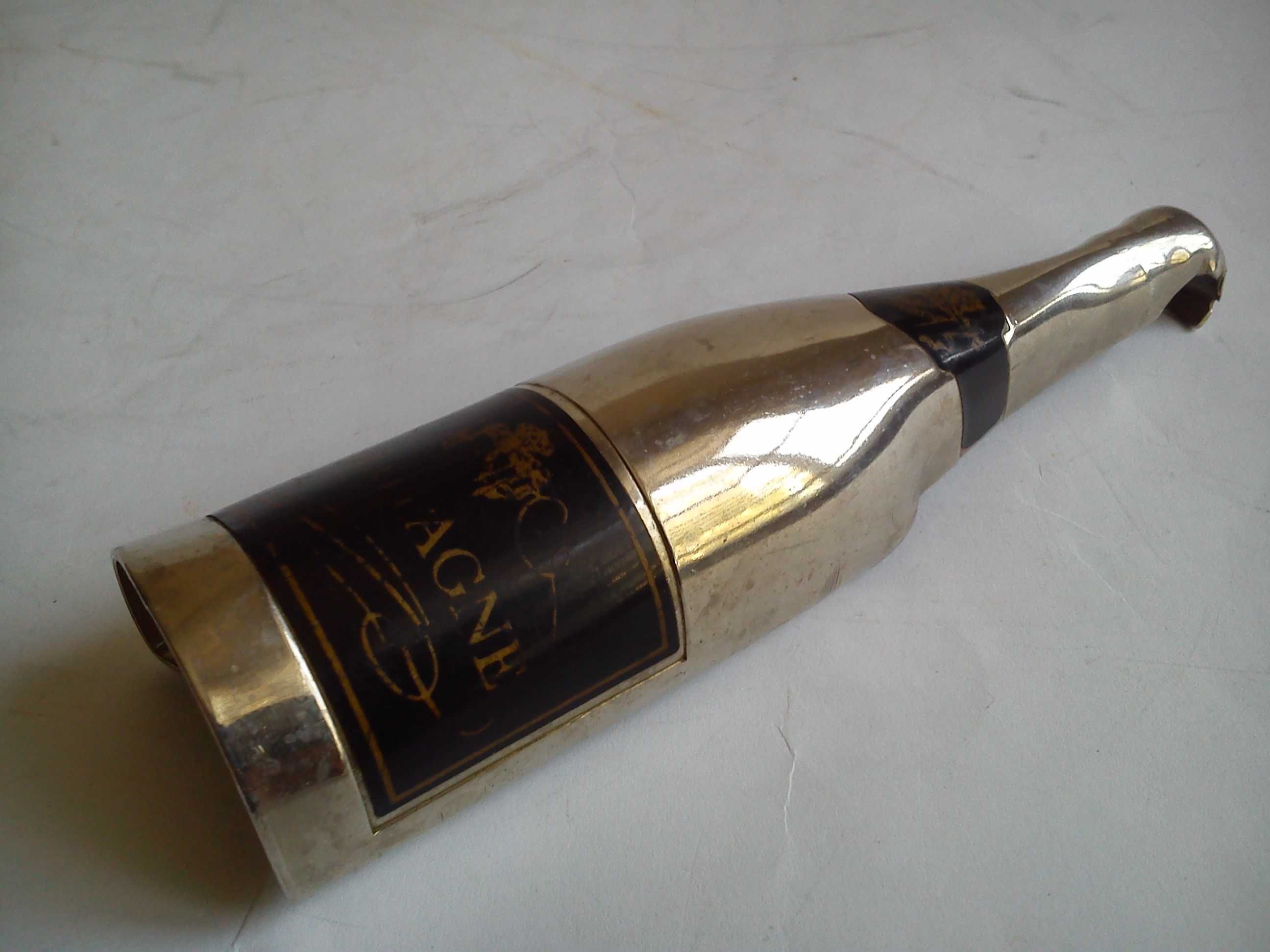 Стара метална отварачка за бутилки шампанско оригинал с печат. 1950г.