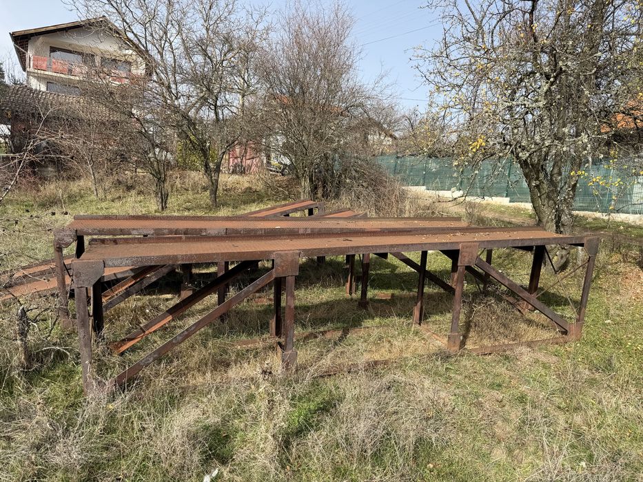 Продавам естакада за транспортна техника
