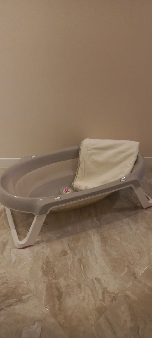 Сгъваема вана Ok Baby + кърпа и играчки подарък