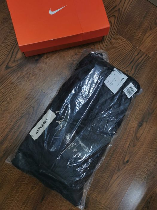 Lot haine brand originale – 140 bucăți, preț mic