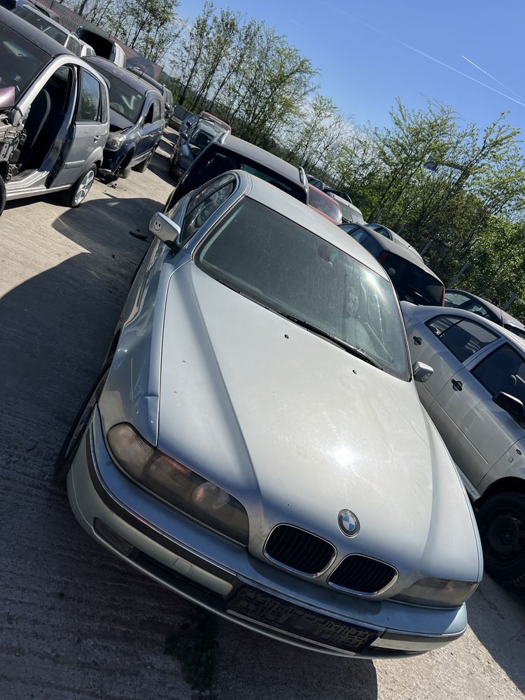 Vand bara fata bmw seria 5 e39