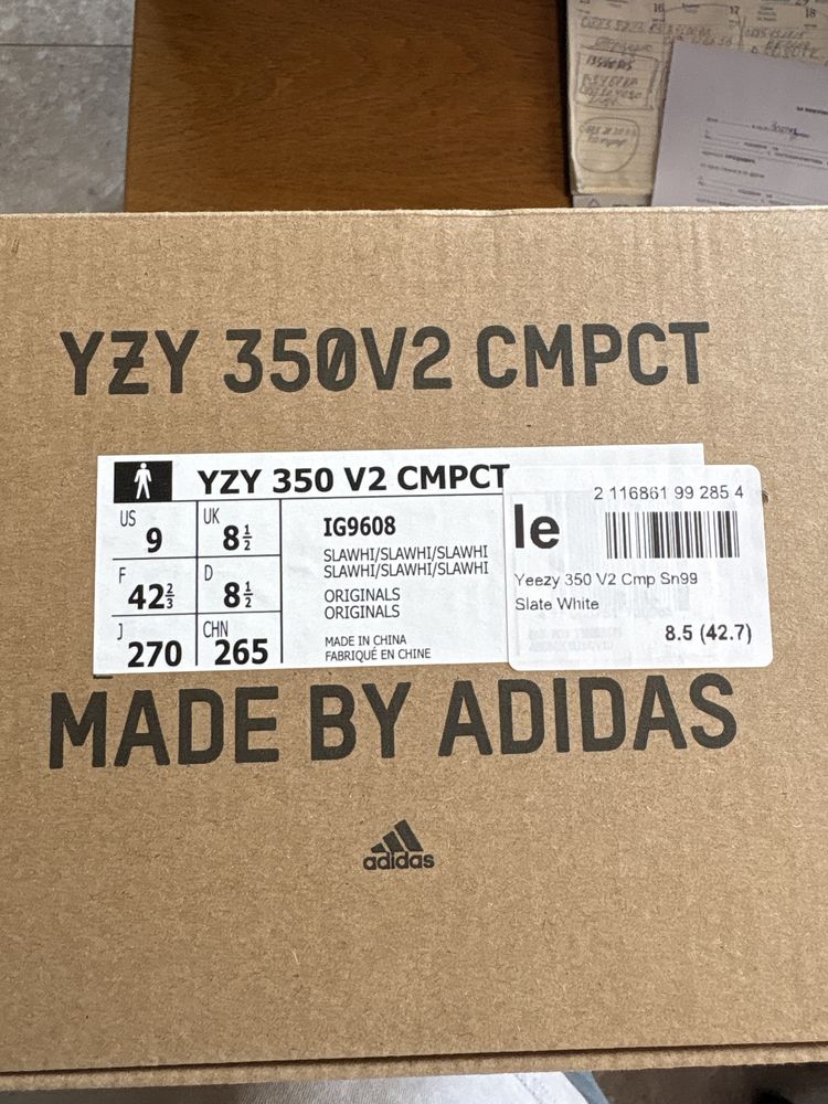 Adidas yezzy оригинални 42,5