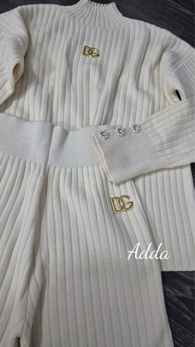 Compleu damă, marime universala.