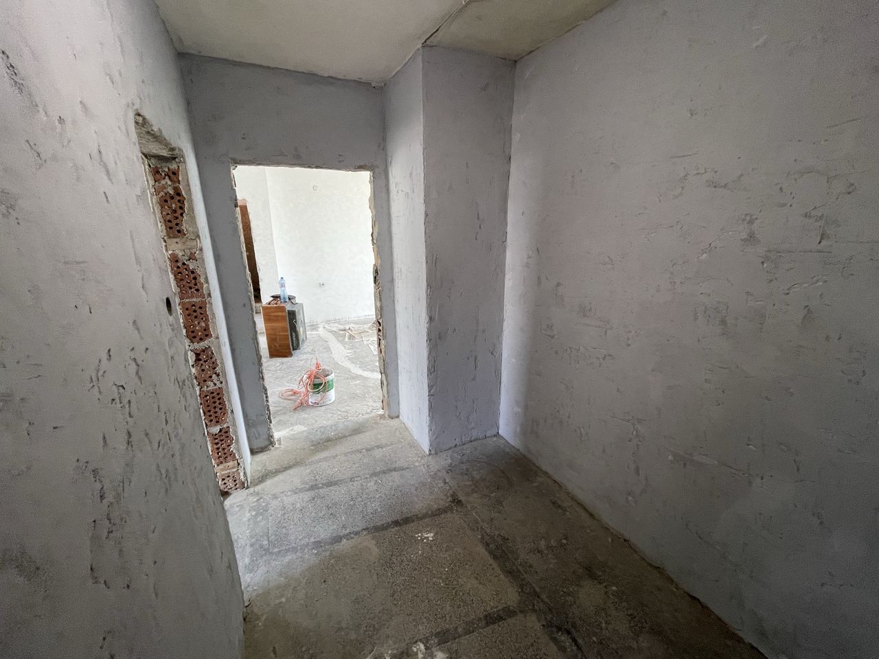 Продава се Четиристаен апартамент в Хасково, Любен Каравелов - 93 кв.м за 1037 €/кв.м - Снимка #5
