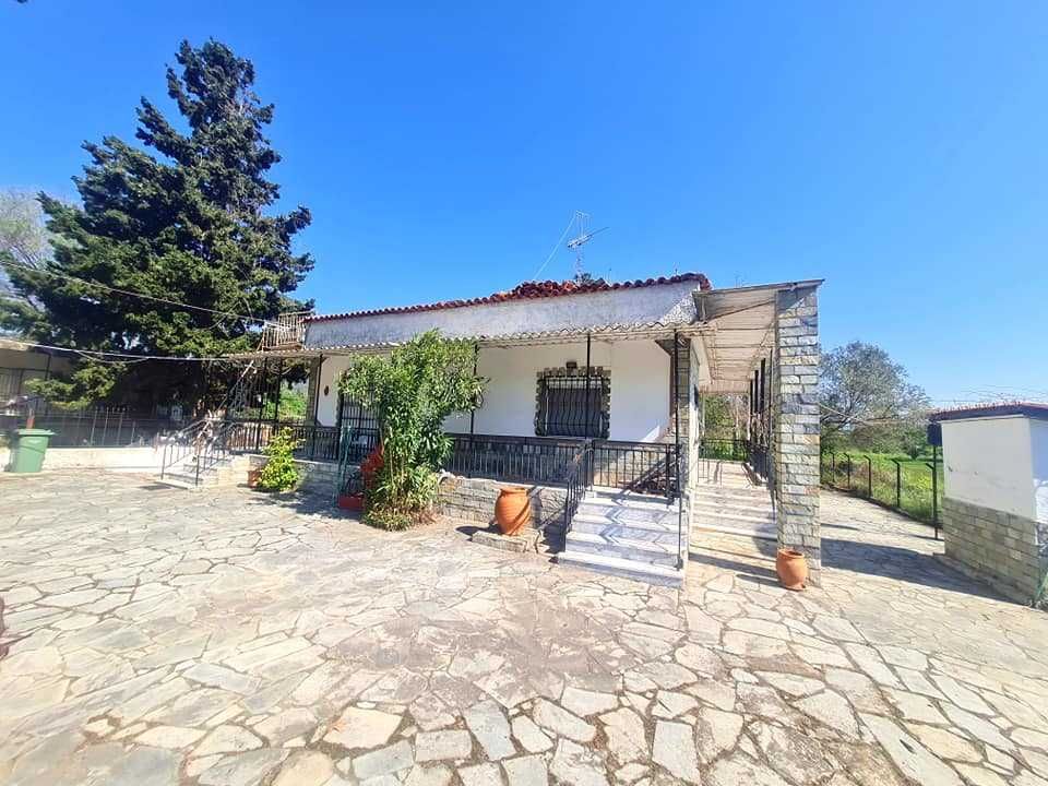 Великолепна къща 75 м2 с просторен двор 1500 м2 в Ставро, Гърция