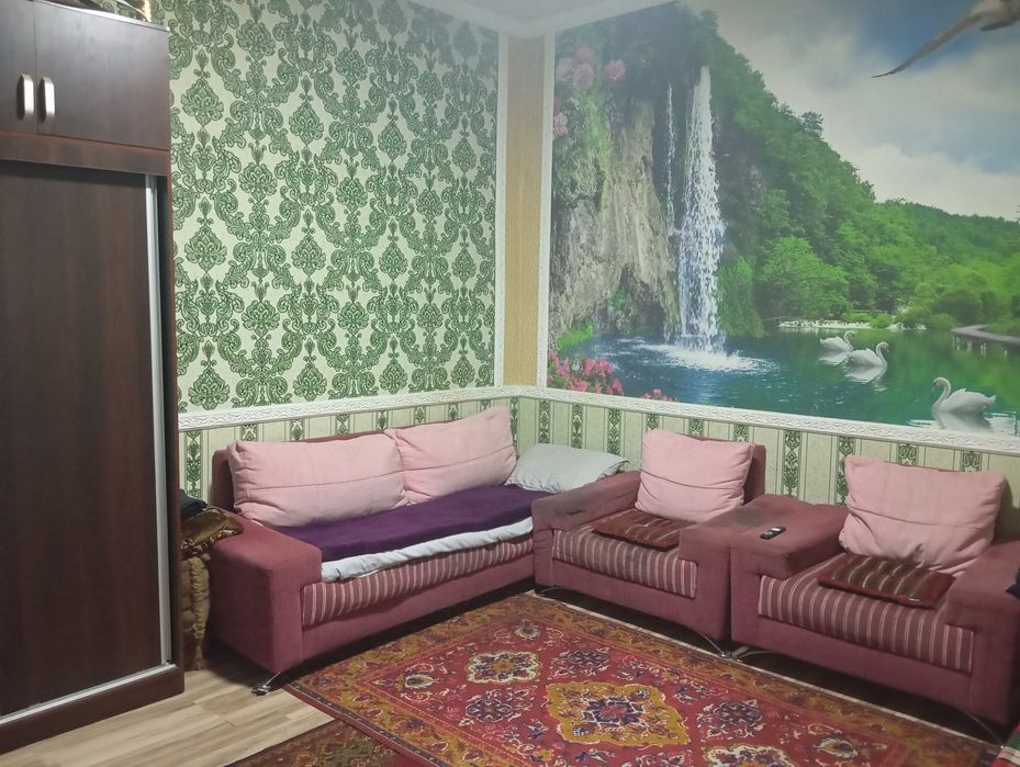 Сдаётся место на подселение (зал)