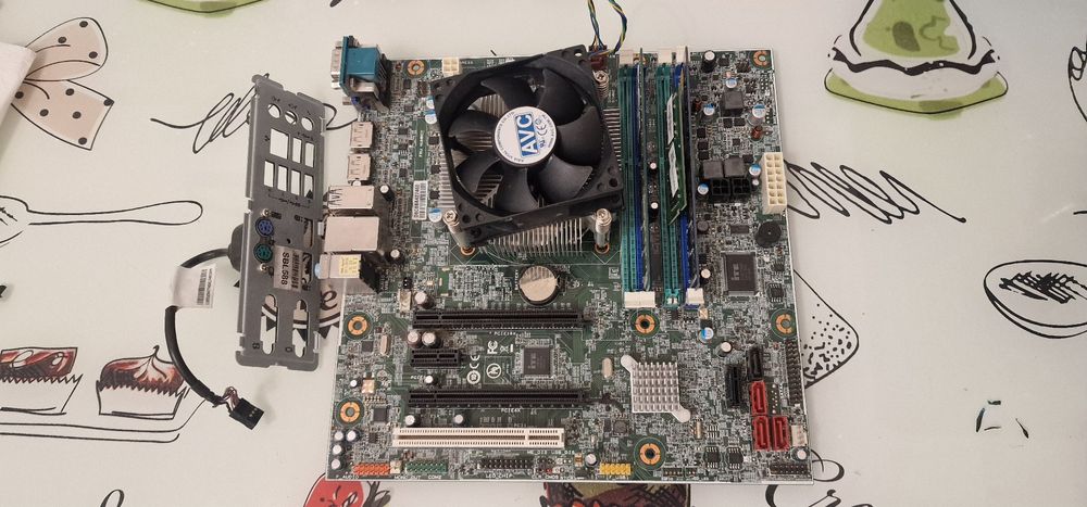 Placa de baza Lenovo i5 4570 8 gb ram