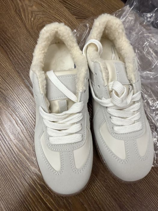 Продам новые зимние кеды