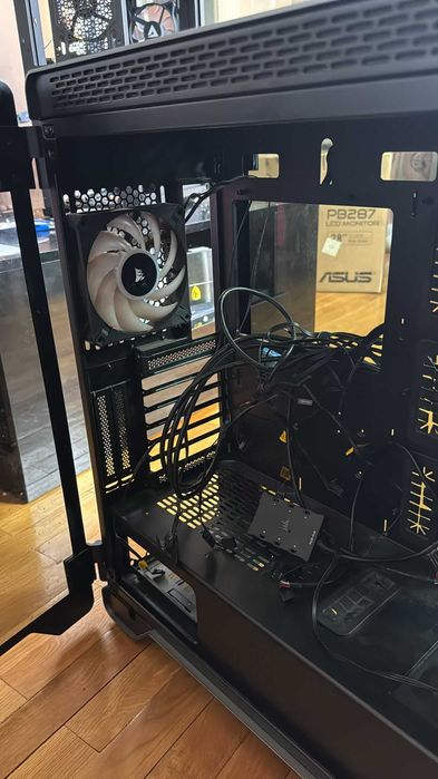 Carcasa Thermaltake A500 Tempered Glass, Mid-Tower, ATX, Black