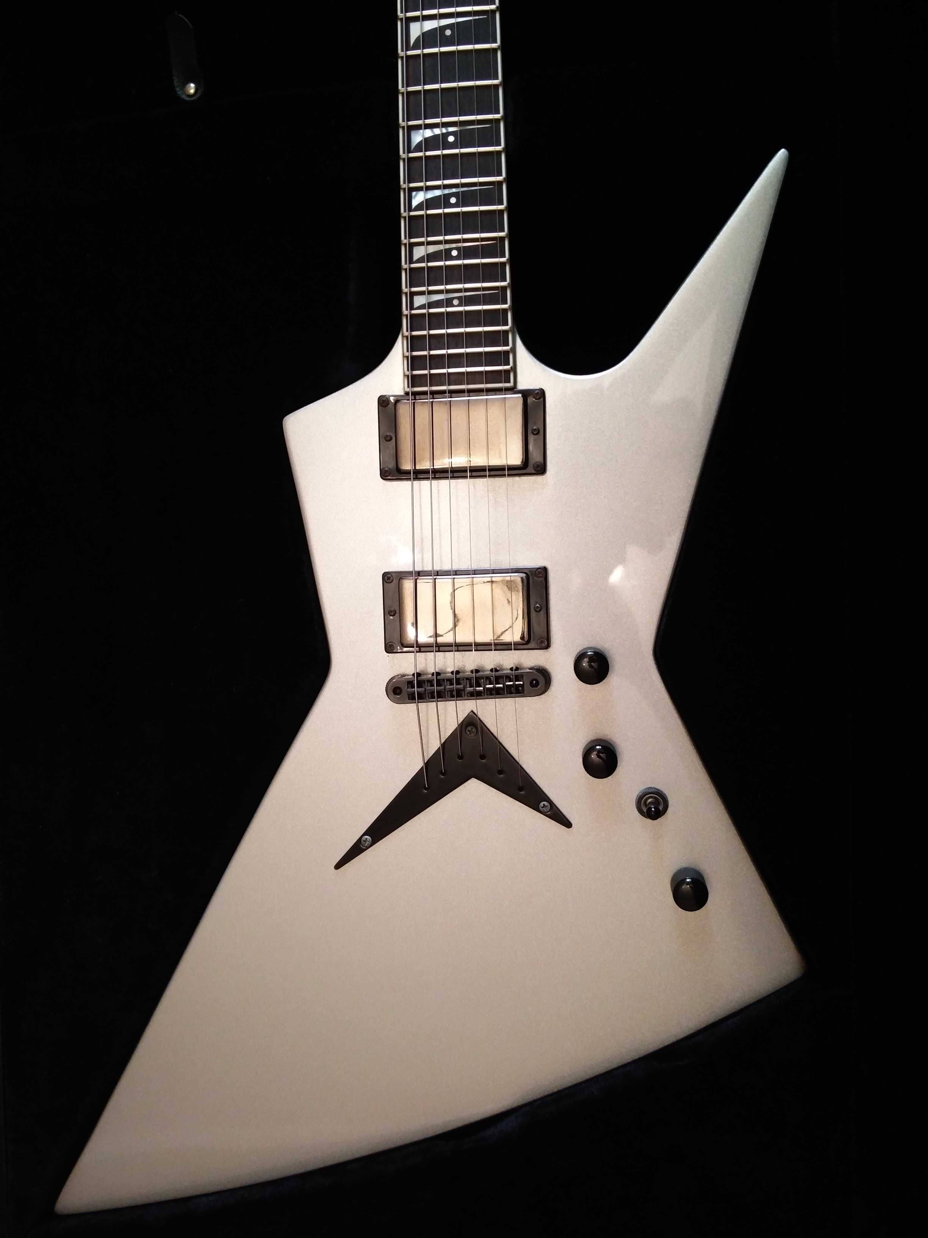 Электрогитара Dean Mustaine Livewire (customized by MG Lab)