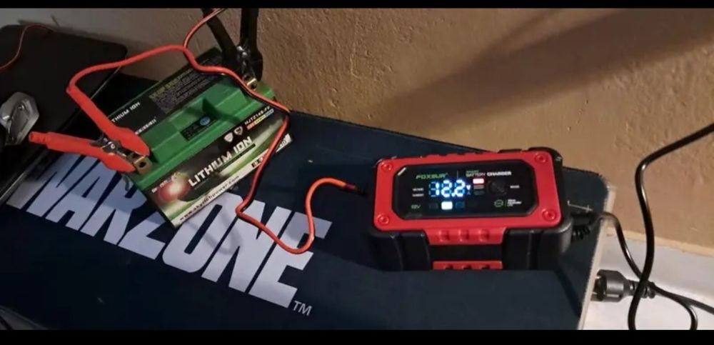 Redresor Auto 12V, 8A/.Nou.