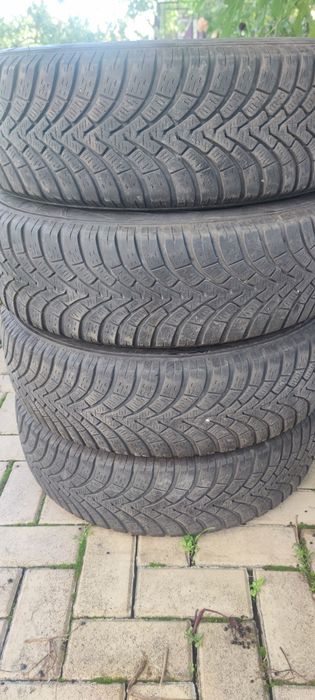 Зимни гуми Falken 215/70/16