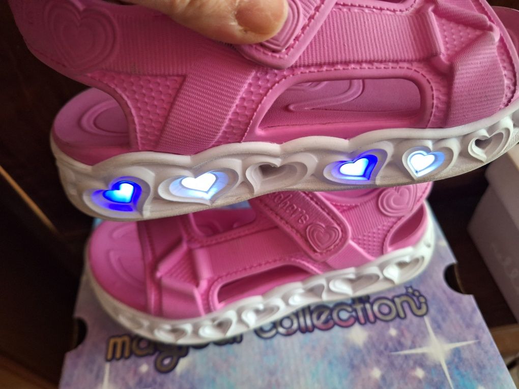 Сандали skechers