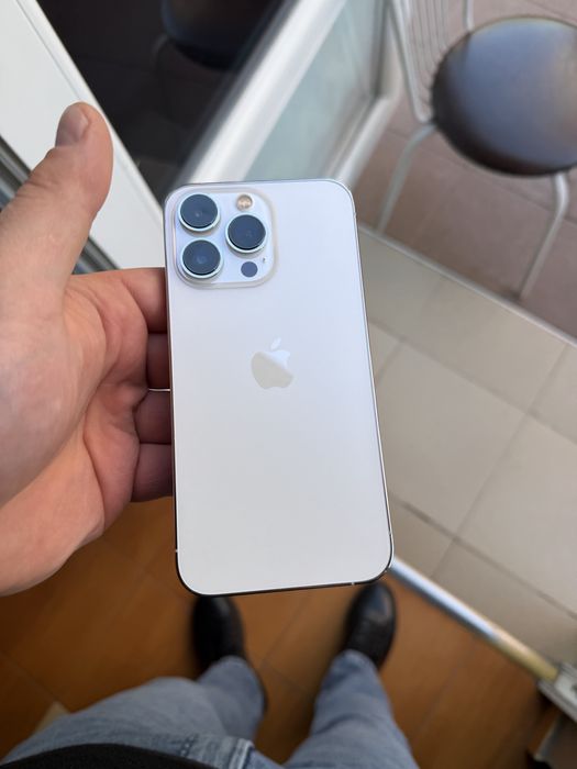 iPhone 13 про бял 78% батерия