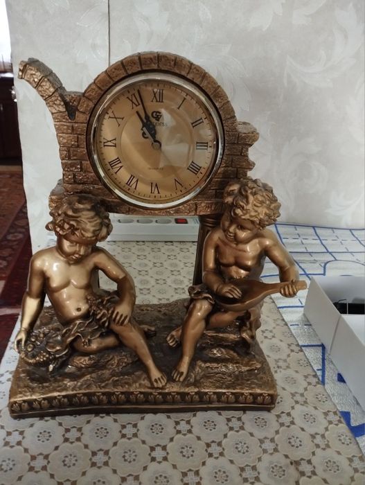 Настольные декоративные часы с ангелочками (винтажный стиль)