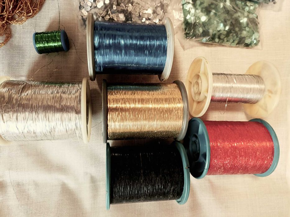 Vand margele pentru broderie