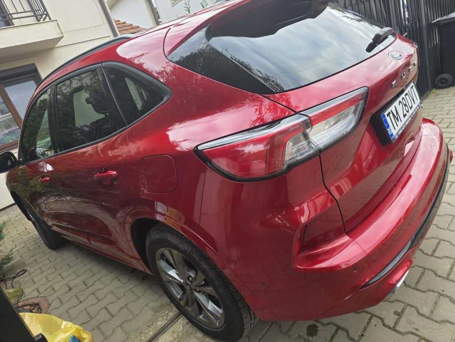 Ford Kuga plug in hibrid