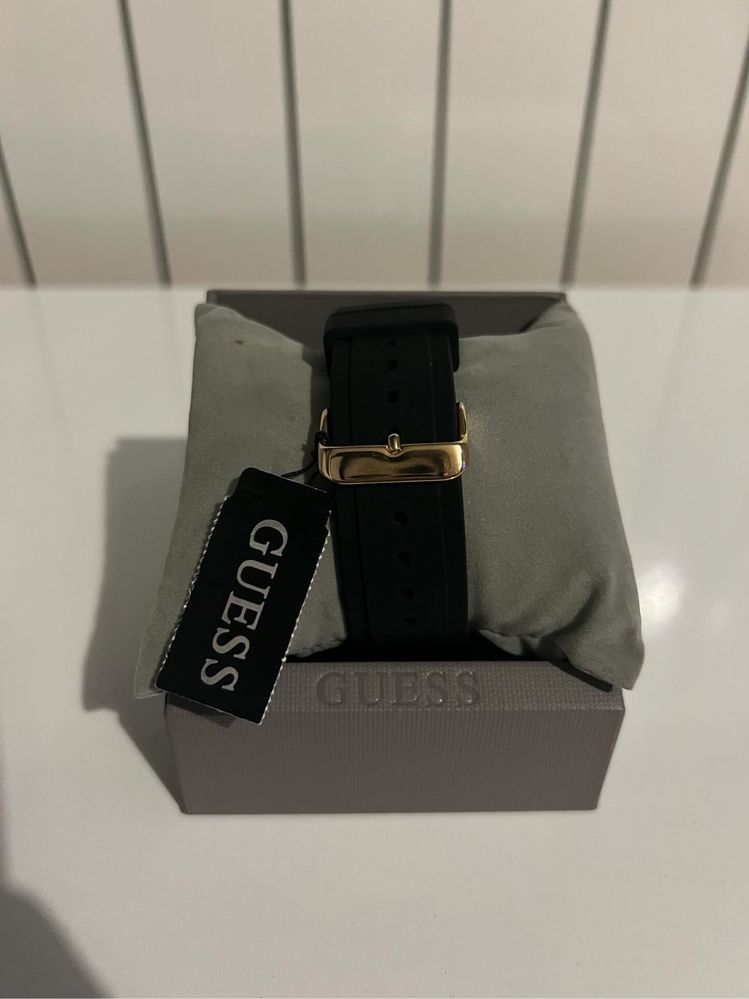 Мъжки часовник Guess Legacy