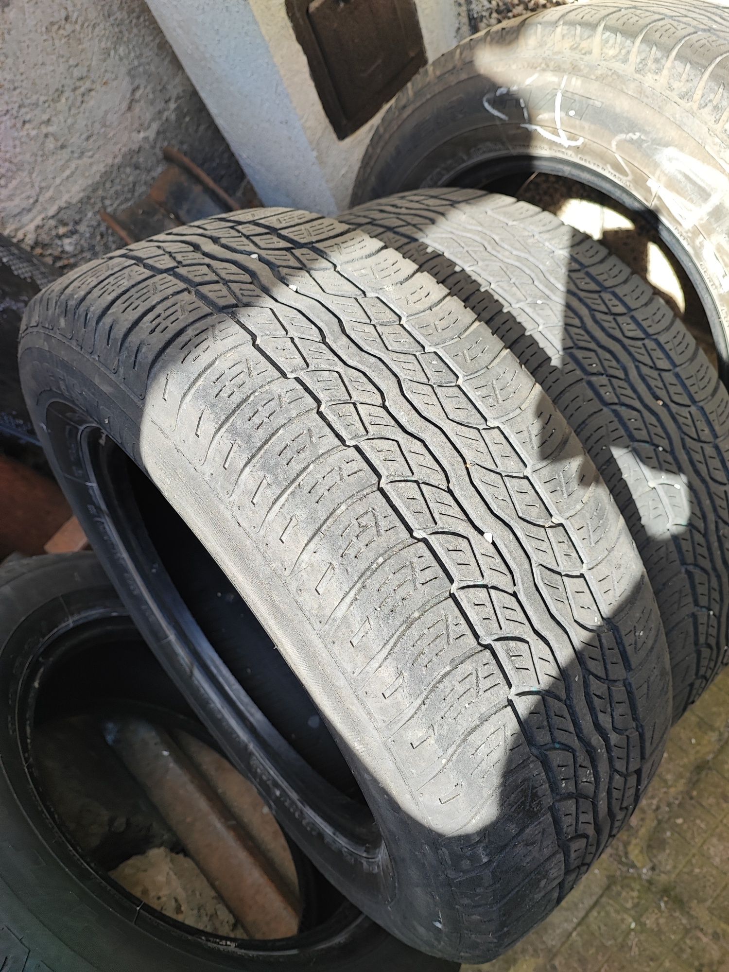 Bridgestone Dueler 235/60/16 !!Подарявам!!