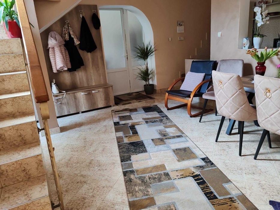 Casă de vânzare în zona Funcționarilor