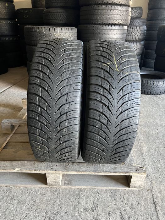 2 anvelope de iarna 235/65/16c nokian 2021!
