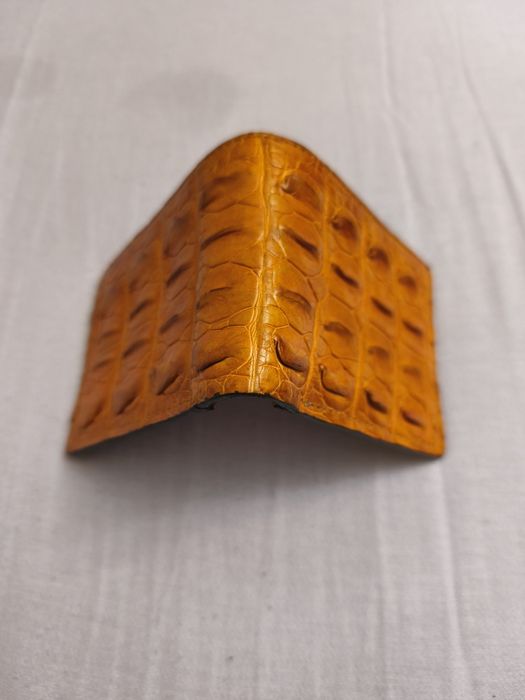 Портфейл ръчно изработен