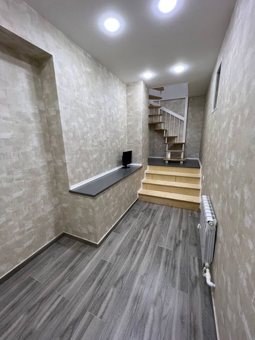 Офис с мебелью ул.А.Навои м.Гафур Гулям