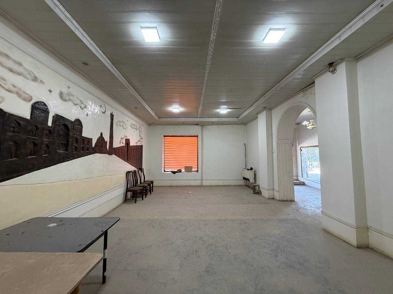 SHAHAR MARKAZIDAN NOTURAR 125 m2 + 240 m2 sotiladi