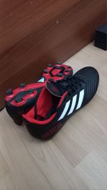 Футболни бутонки Adidas Predator