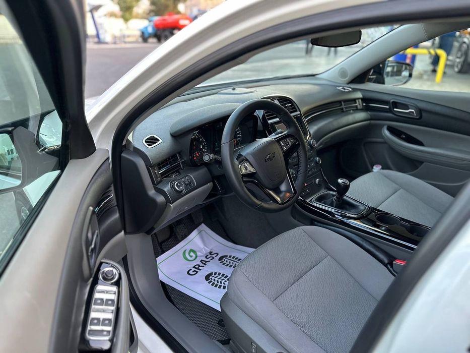 Продам chevrolet malibu 1 ls механика