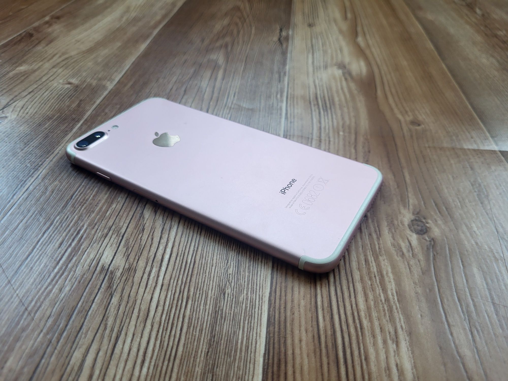 Apple iPhone 7+ айфон7+