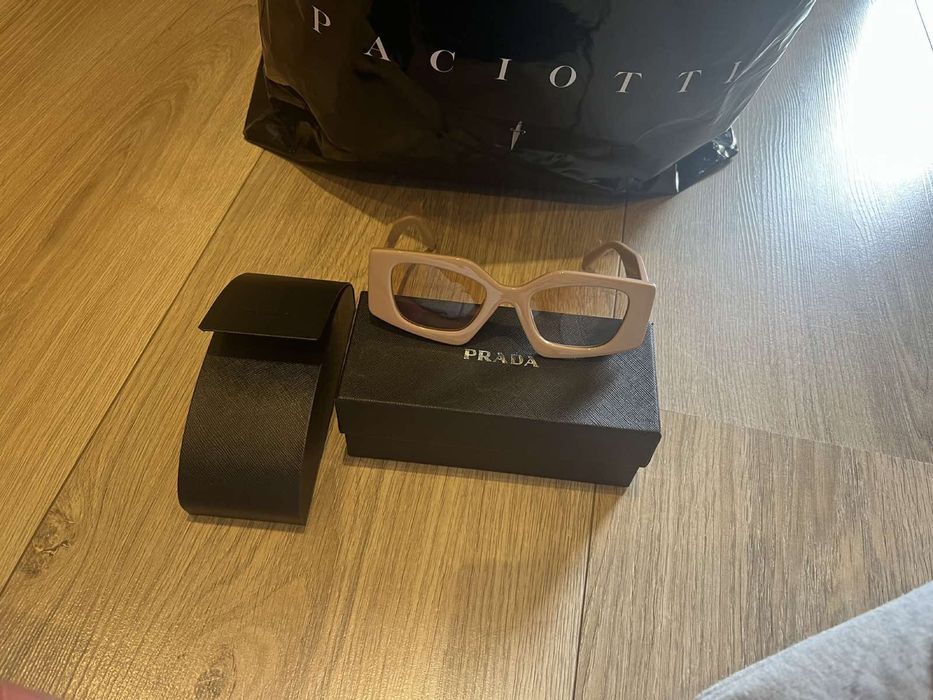 Слънчеви очила - pra*a