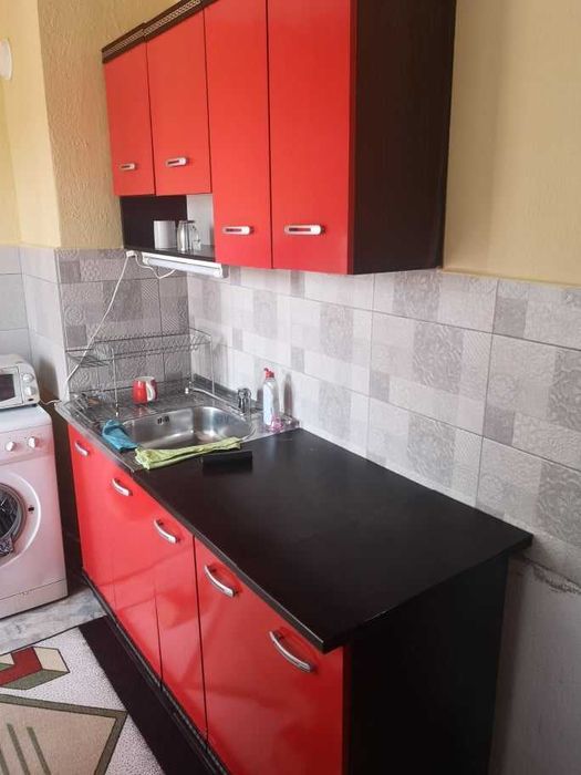 Дава се под наем Двустаен апартамент в Бургас, Славейков - 64 кв.м за 175 € - Снимка #1