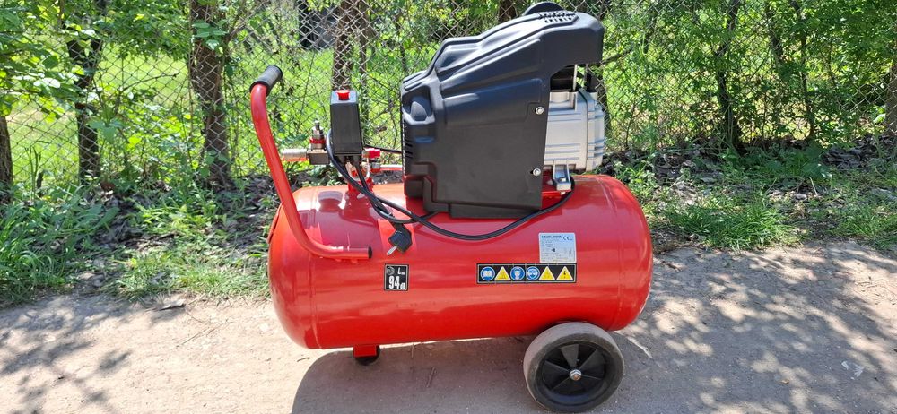 Компресор Black Decker
