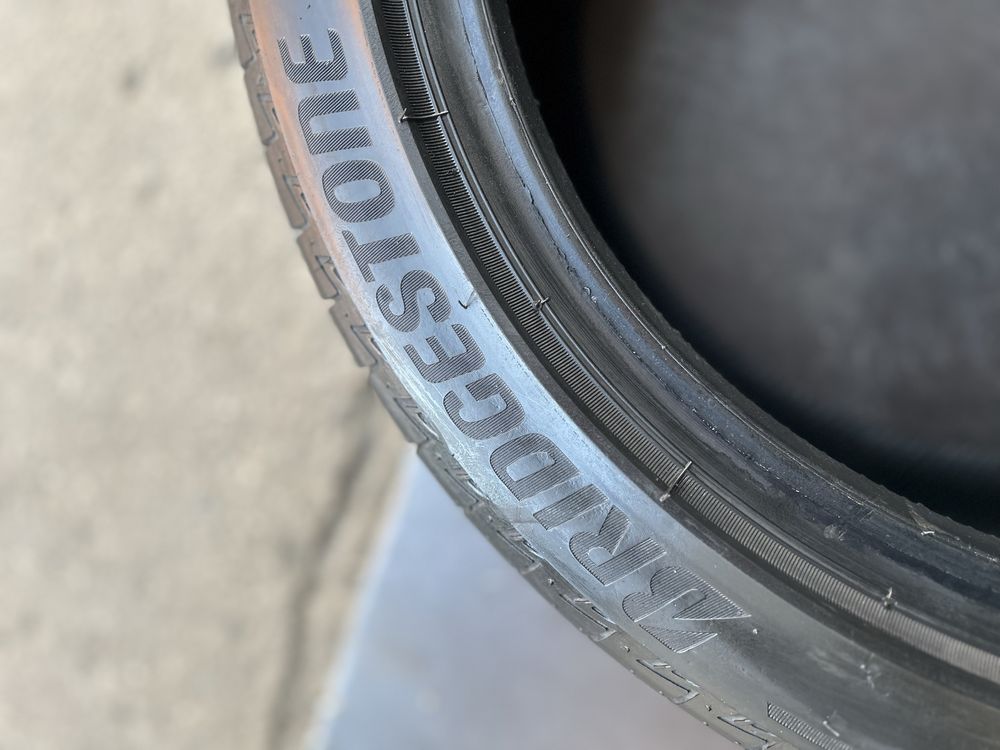 Продам одну шину Bridgestone