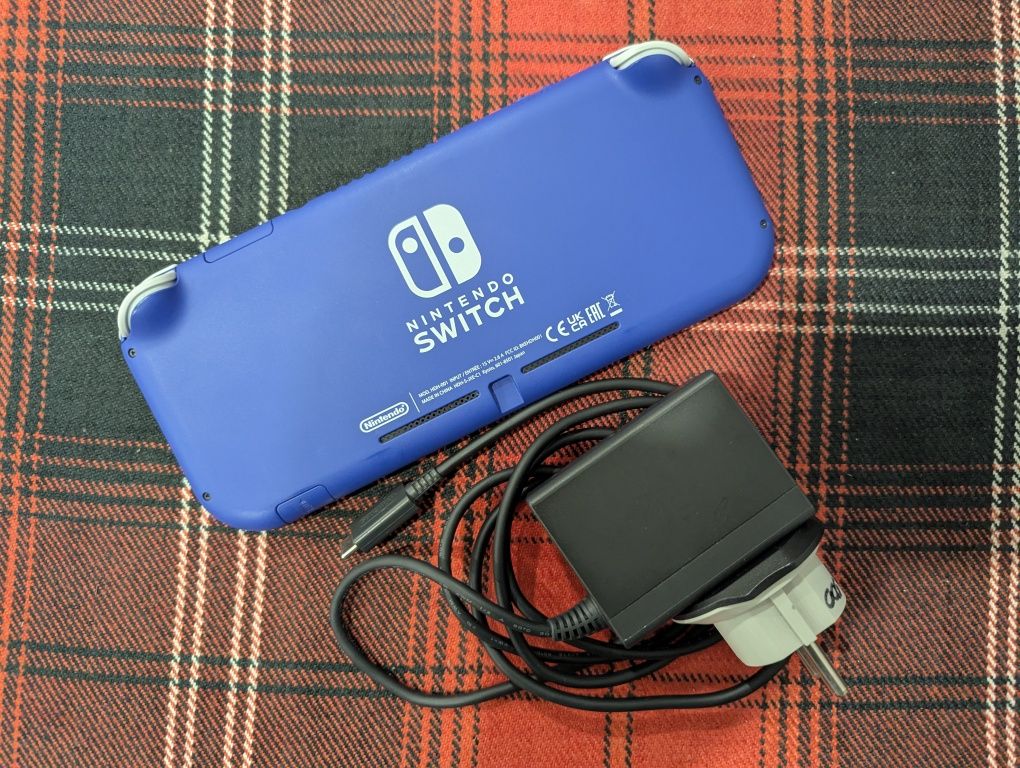 Switch Lite прошитый kefir 256gb