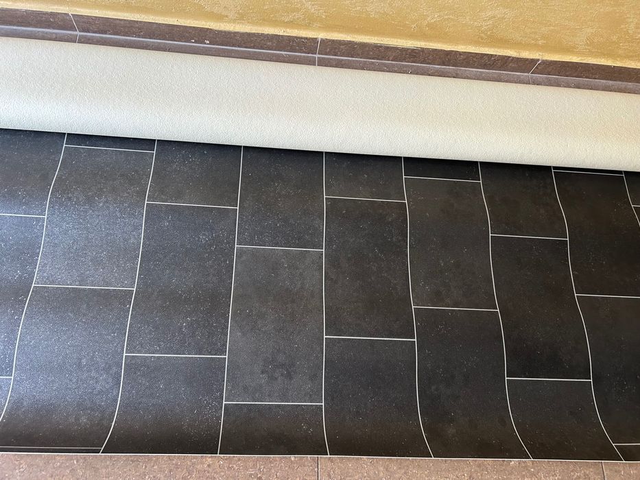 Продавам балатум