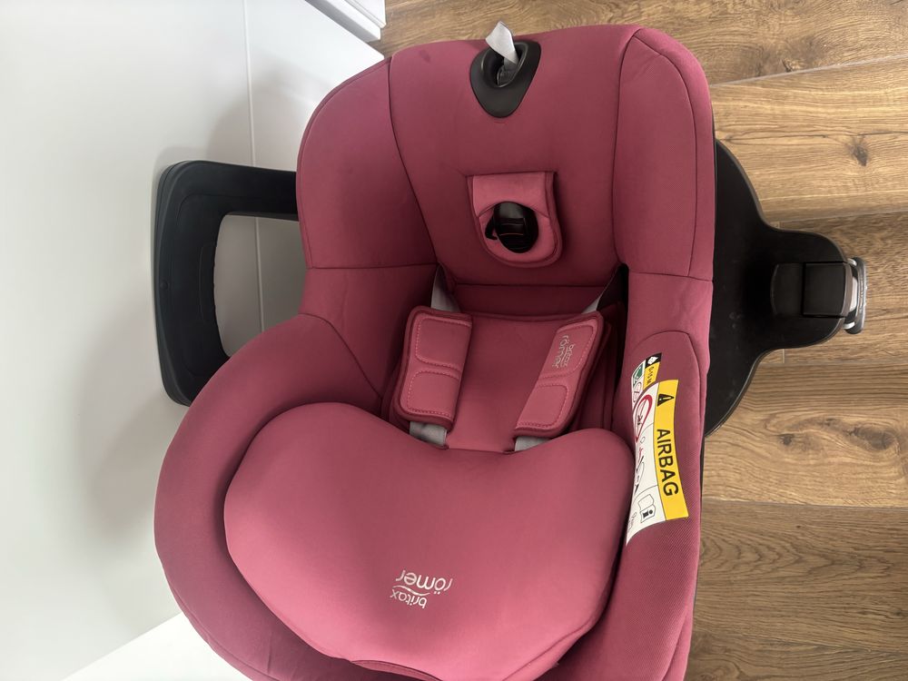 Britax Romer DualFix i-size M