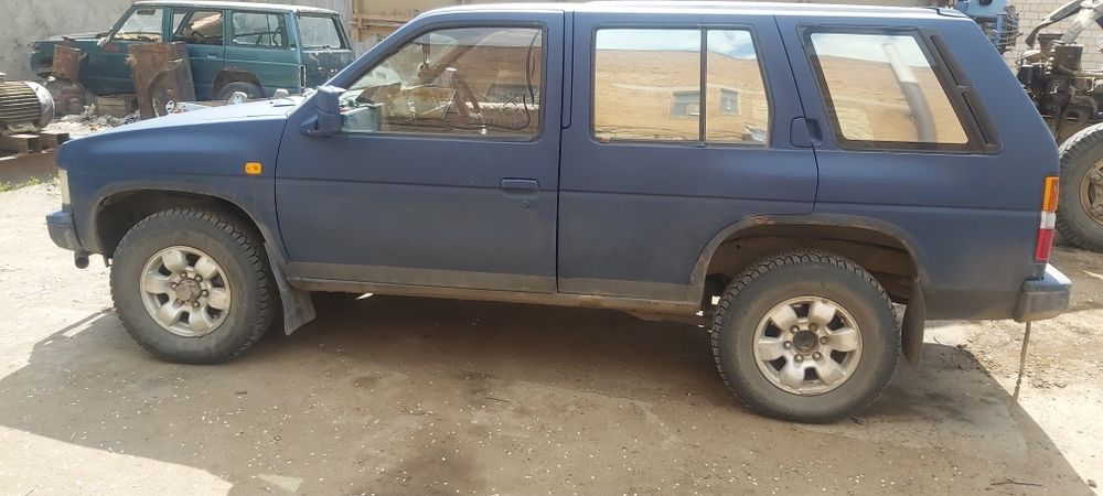 Продам ниссан террано 2.7 дизель автомат