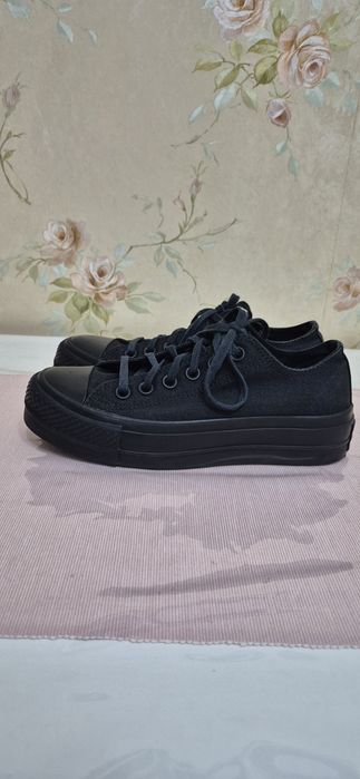 Teniși Converse negri marimea 36,5