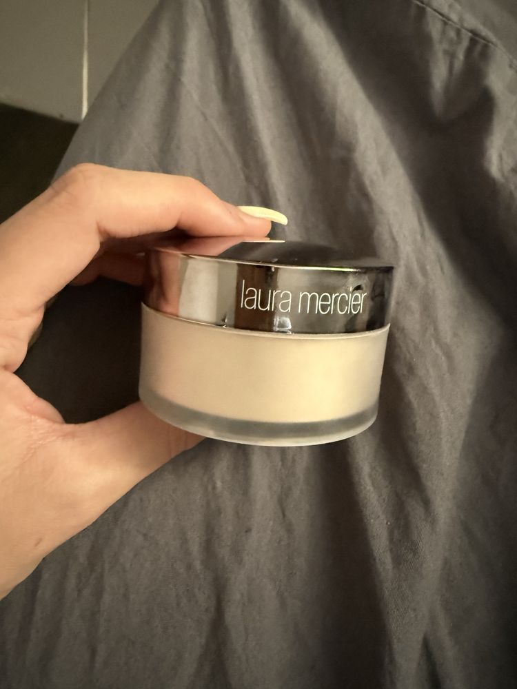 Пудри Charlotte Tilbury и Laura Mercier