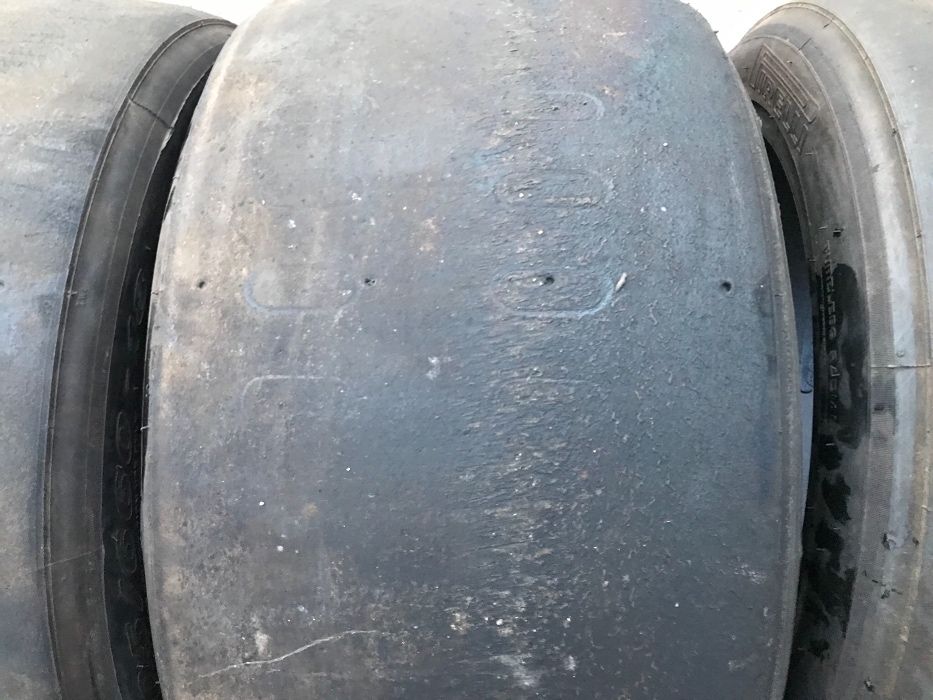 305/660 18” Сликове Pirelli Slick