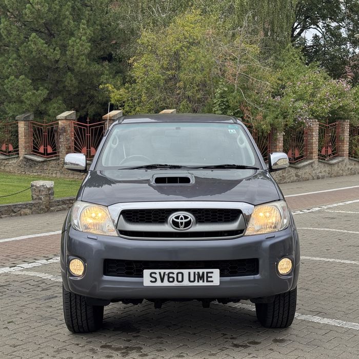 Toyota Hilux 3.0 D4D Invincible