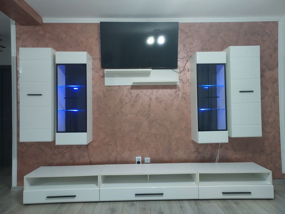 Set mobila living din MDF alb lucios